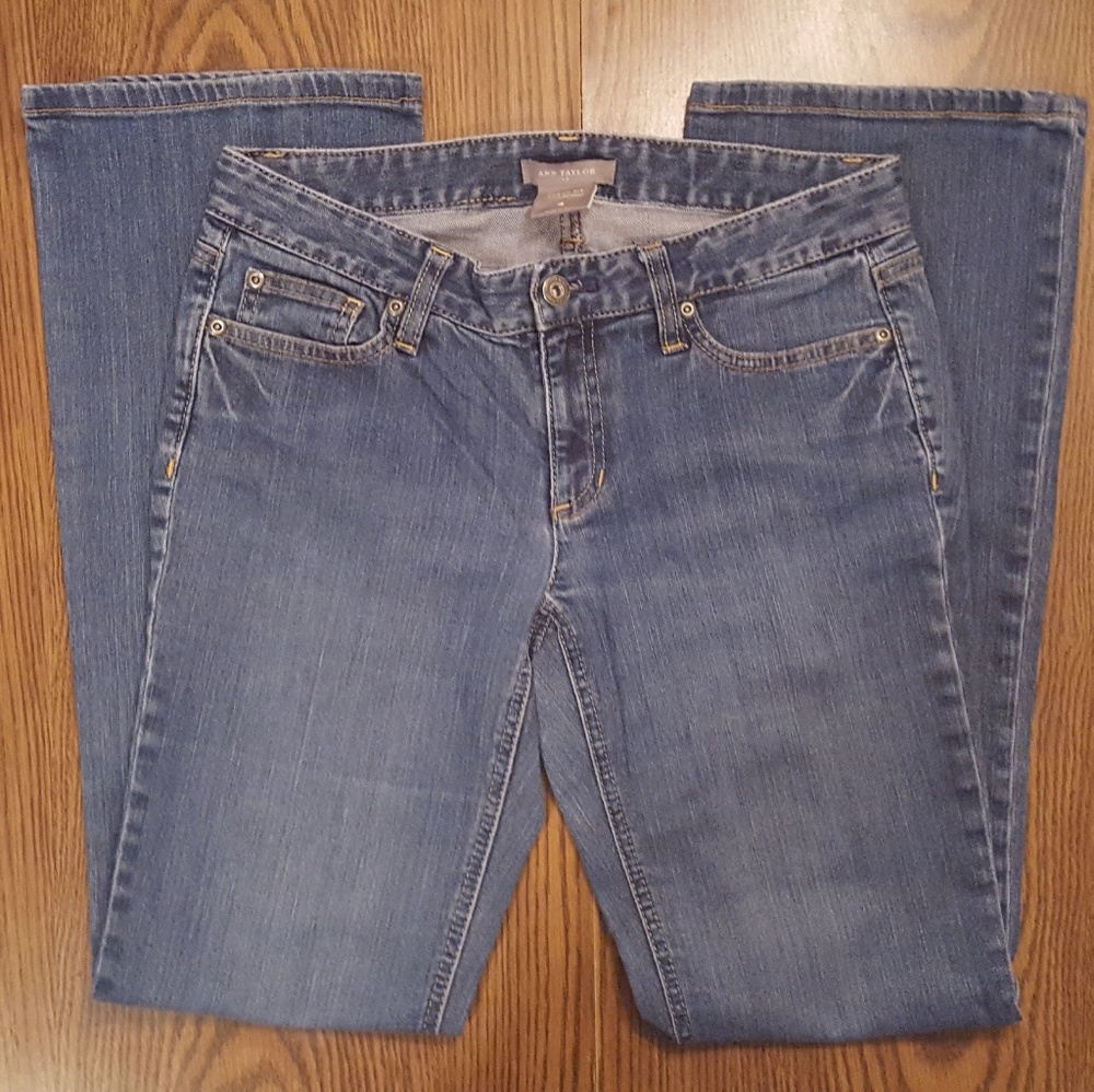 Ann Taylor Curvy Fit Blue Jeans Women's Size 4